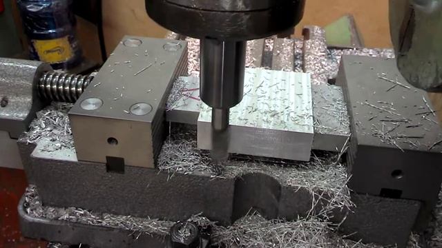 Тангенциальное фрезерование концевой фрезой