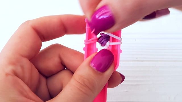 ПРОСТОЙ БРАСЛЕТ из резинок на рогатке смотреть онлайн