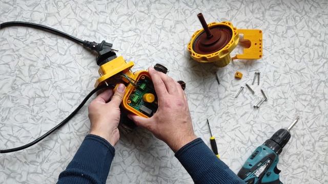 Что внутри. Optima pc-19. Автоматика насосной станции без бака. смотреть онлайн