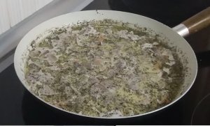 Вкусные грибы со сливками.mp4