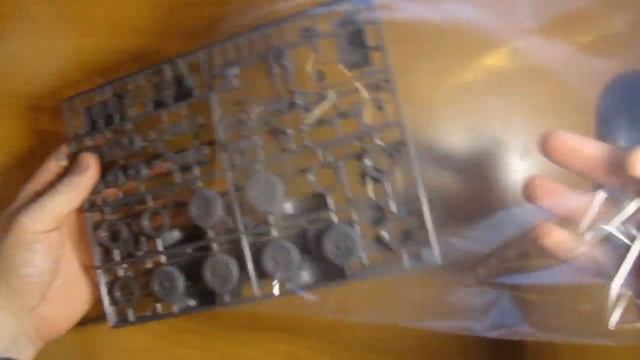 Обзор автомобиль Horch Type 1A с 1 фигурой водителя (35052) Tamiya 1/35 смотреть онлайн