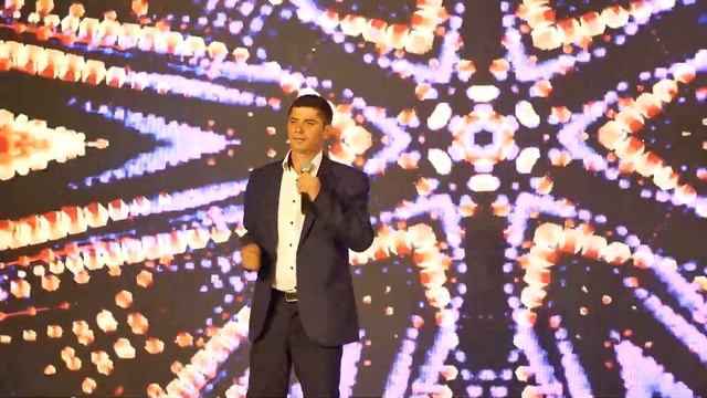 Песня Красные Розы 2021 смотреть онлайн