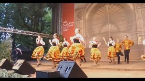 RUSSIAN FOLK DANCE  "Я на печке молотила"