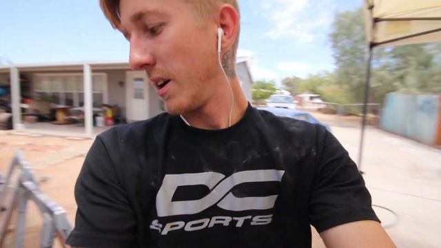 Shaving Emblems and Making Fender Vents On K20 Integra смотреть онлайн