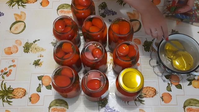 Маринованные помидоры на зиму / вкуснейший маринад