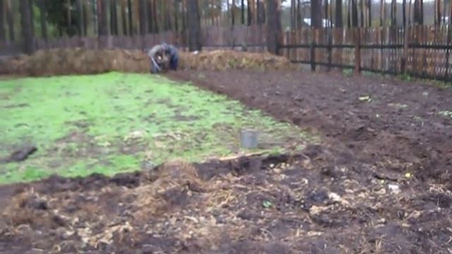 Лебёдка с бензопилой Дружба-4 - осенняя вспашка огорода