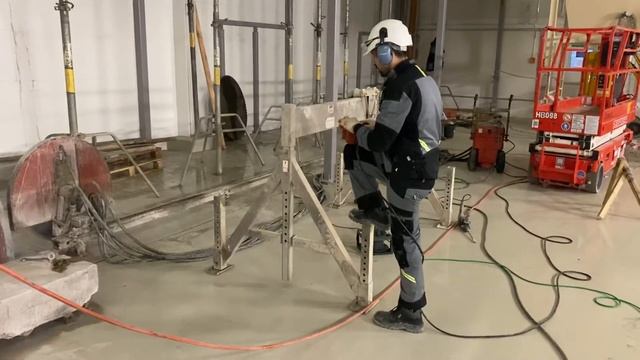 Алмазная резка гидравлической пилой Hilti Краснодар смотреть онлайн