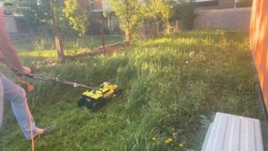 Ryobi RLM13E33S AC 1300W Lawnmower 33cm Deck Hyper Green - Test