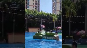 matras naduvnoj tank strelyayushchij vodoj