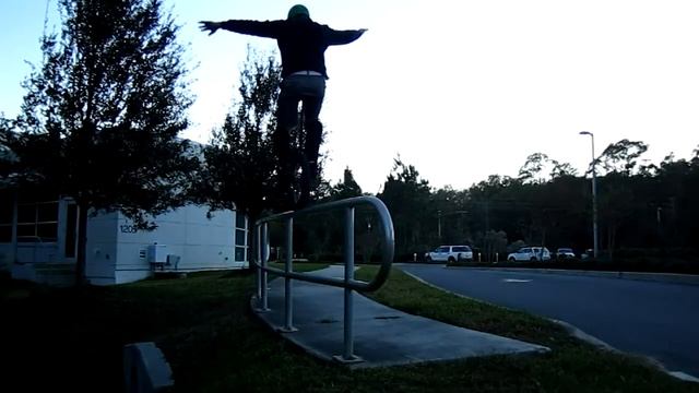 Canon PowerShot 1400IS video test смотреть онлайн