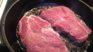 Свиной эскалоп с овощами в духовке