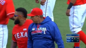Blue Jays, Rangers get into wild melee