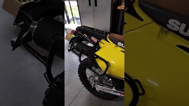 First Look at Nearly Finished Suzuki DRZ400E #Suzuki #Kapow #DRZ400