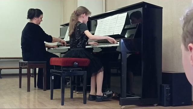 Глиер Вальс на двух фортепиано Волнующая музыка смотреть онлайн