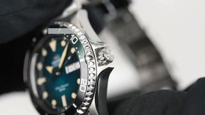 Orient RA-AA0811E Kamasu Mako III