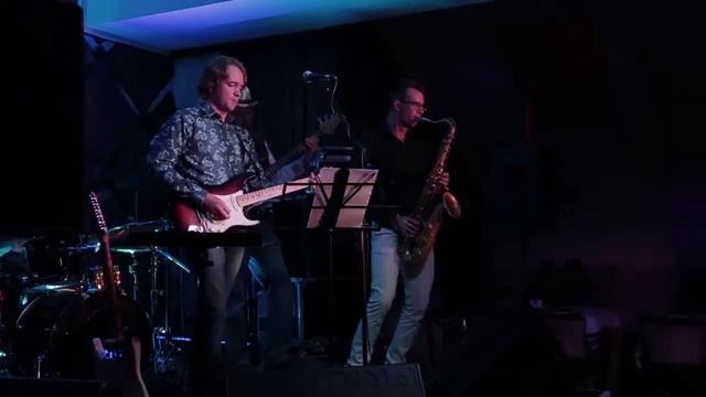 Александр Щеглов "Early In The Morning" / EZ-PRAZDNIK.RU смотреть онлайн