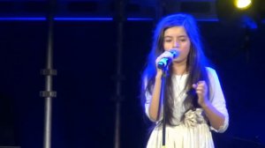 Angelina Jordan - Feeling Good (Cam)