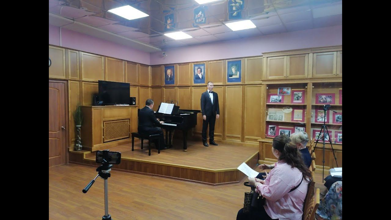 Концерт вокальной музыки в исполнении учеников профессора консерватории - Алисовой Юлии Васильевны смотреть онлайн