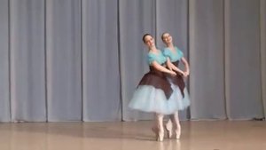 Танец ундин из балета "Наяда и рыбак".