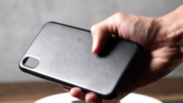 Кожаный чехол Ubear для iPhone смотреть онлайн