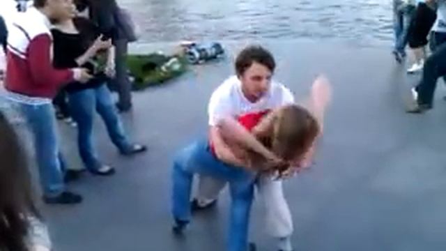 танцы на плотинке смотреть онлайн