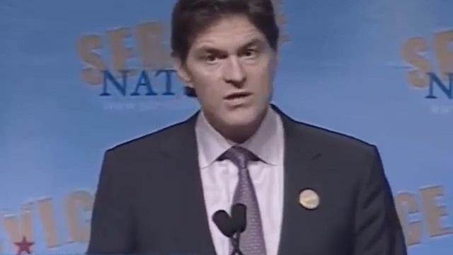 Liberal Mehmet Oz calls Hillary Clinton "one of the smartest people I’ve ever met" смотреть онлайн