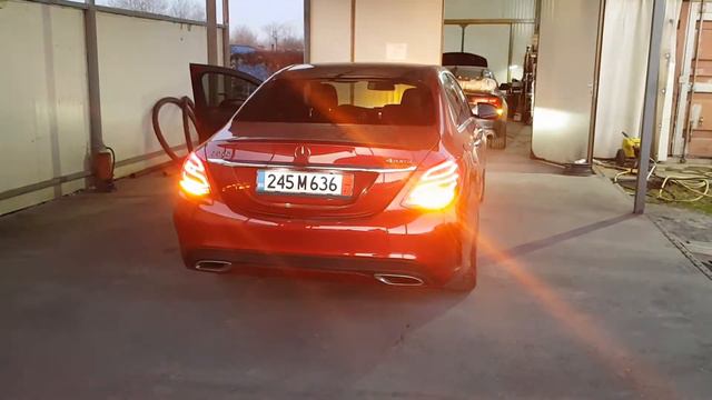 Mercedes c300 w205 repair of rear blinker смотреть онлайн