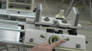 Вяжем на электронной машине Singer Superba двух фонтурный двух цветный жаккард