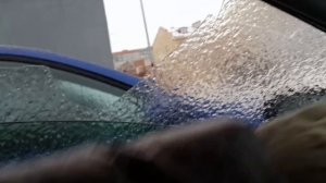 Как быстро убрать лед со стекол на автомобиле зимой.