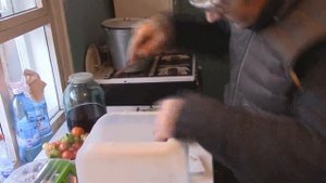 умывальник из канистры