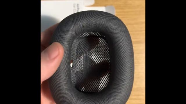 Apple AirPods Max ear cushions. Unboxing. смотреть онлайн
