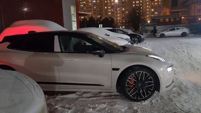 Интересная функция для ZEEKR 001 смотреть онлайн