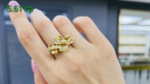 Тилла такинчоклар (узуклар) Золотые украшения (кольца)