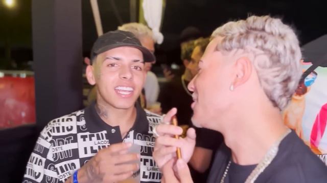 BEIJANDO AS DO ONLYFANS & FESTA DOS ARTISTAS смотреть онлайн