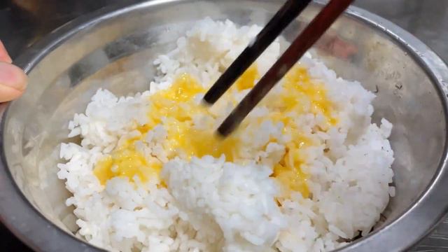 這才是炒飯正確做法，不坨不粘鍋，粒粒分明，簡單又好吃【留意美食】#蛋炒飯 #炒飯料理 #eggfriedrice