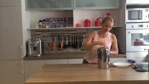 Tupperware кастрюля с ситом 4,8 литра.