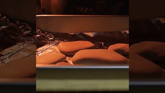 25 ПОТРЯСАЮЩИХ ИДЕЙ ДЛЯ ВОСКОВЫХ МЕЛКОВ смотреть онлайн