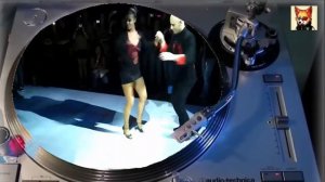 Песня просто за душу берет! Послушайте!  Какая  она красивая и душевная эта песня !!!