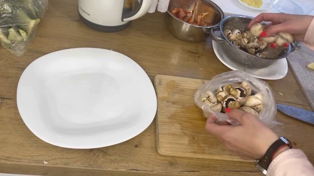 Ужин на мангале. Быстро и вкусно . Сыр сулугуни/шашлык из вырезки/кабачки и шампиньоны на гриле