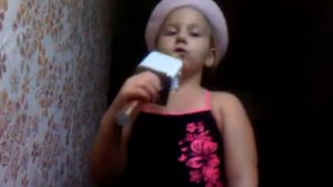 Песня "Слышишь кто-то идёт"