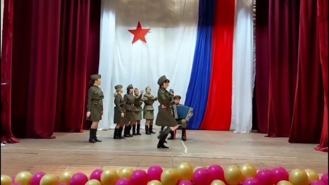 Военная проходка Народный самодеятельный ансамбль танца  "Селяночка" Сельцовский Дом культуры