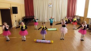Хореографический ансамбль "Фантазия"  танец "Конфеты"