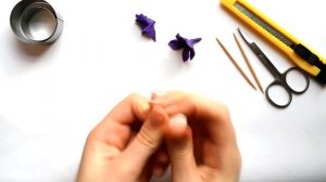 МК: Полевой колокольчик из пластики // DIY: Bluebell (Campanula) Polymer Clay Tutorial [english sub