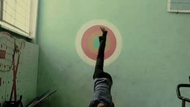 Тренировка в спортзале)