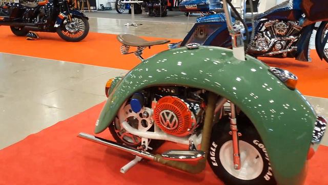 Volkspod - Bike from a VW Beetle fender (English) смотреть онлайн