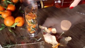 Не выбрасывайте шкурки от мандаринов! Сделайте с ними средства для дома и красоты!