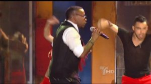 Don Omar Feat  Lucenzo   Danza Kuduro HD (Premios Billboard 2011)