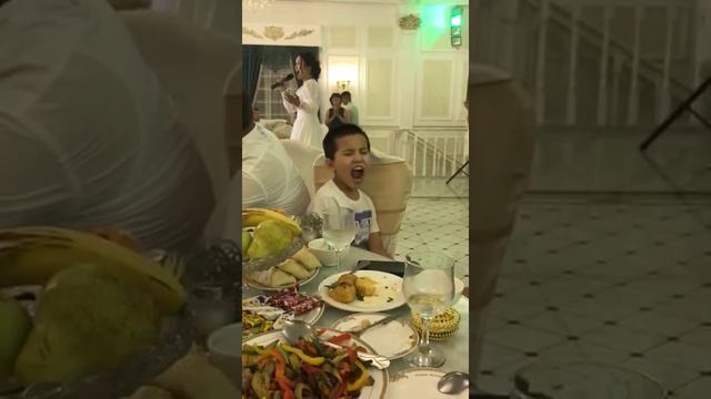 Казахский Джим Керри смотреть онлайн