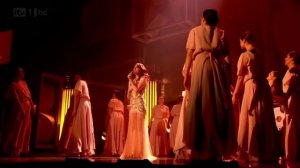 Brit Awards 2012 - Florence & The Machine - No Light No Light