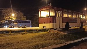 Памятник Автобусу-ТруженникуЗабираю студентов обратно в МосквуГлупость и идиотизм с транспондером